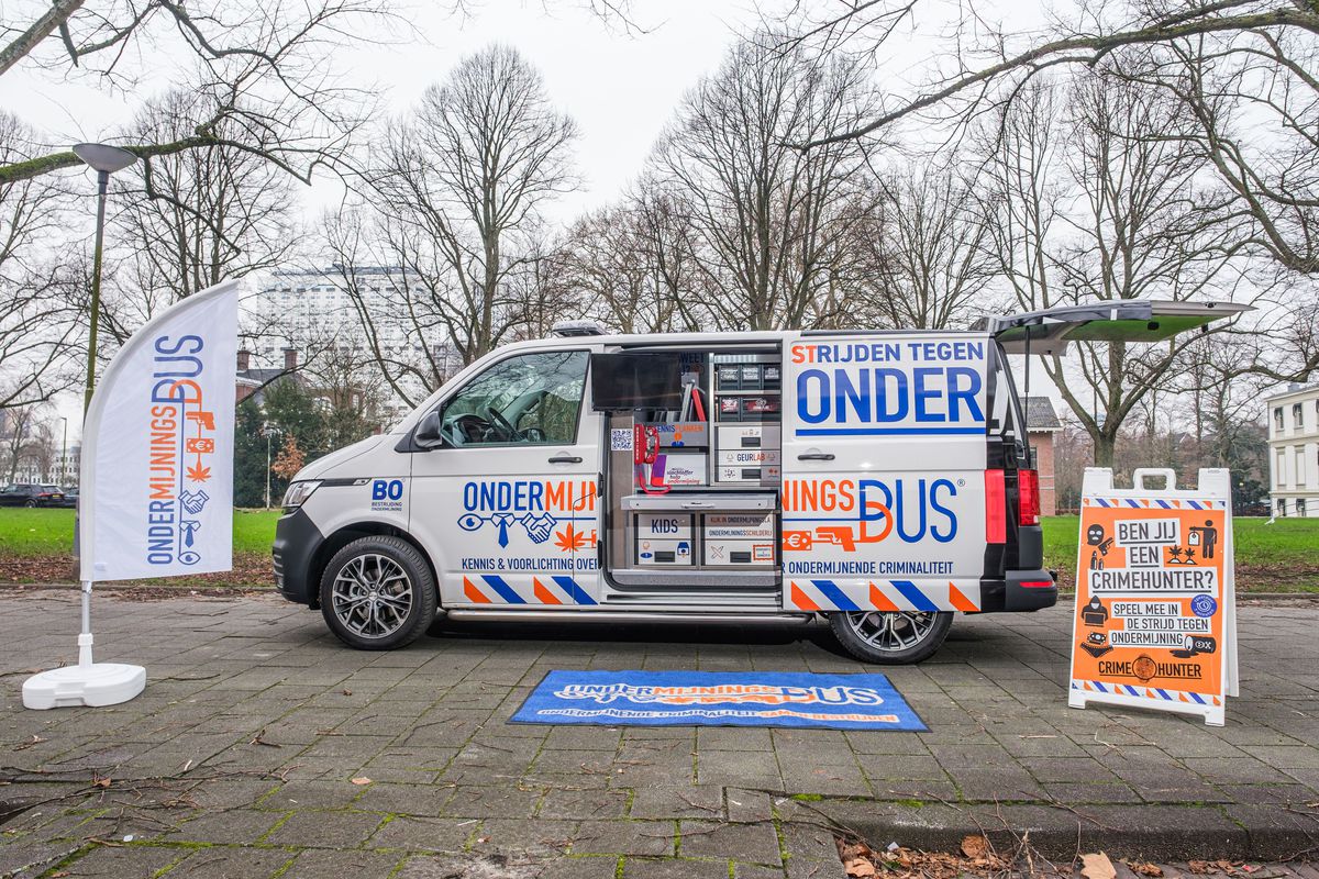 Ondermijningsbus