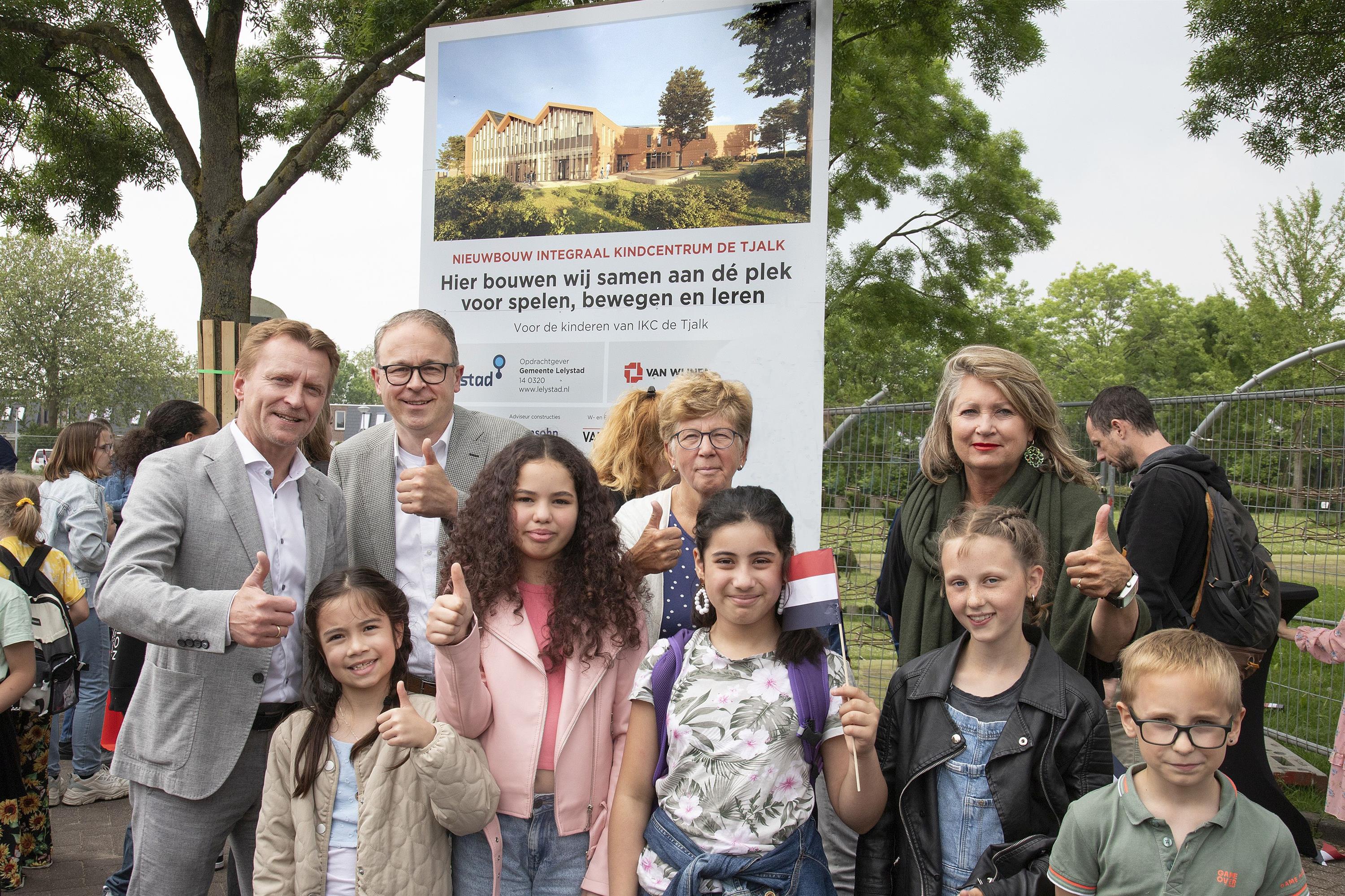 Feestelijke start bouw IKC De Tjalk