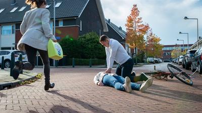 Mensen aan het reanimeren