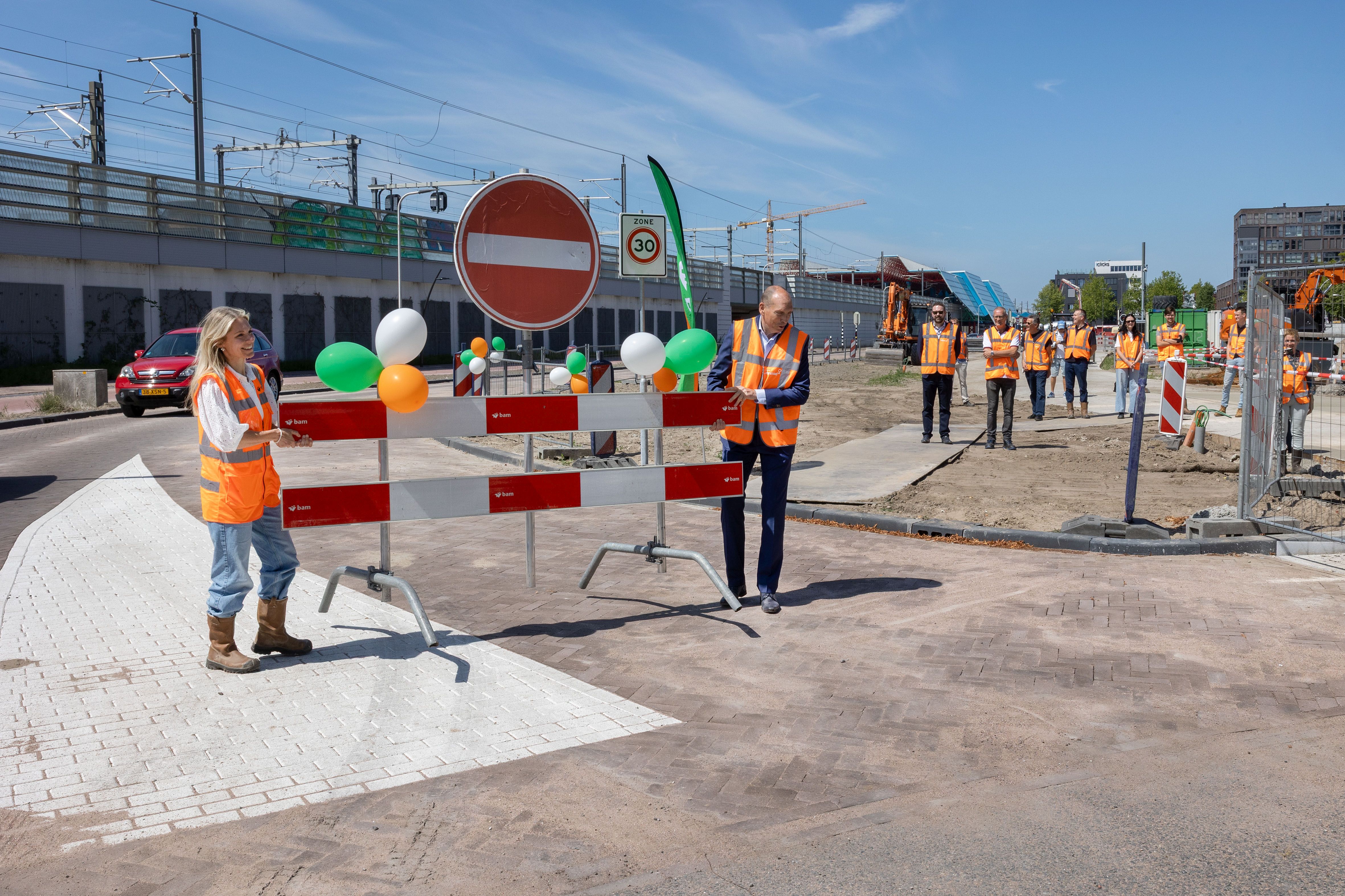 Heropening Middenweg