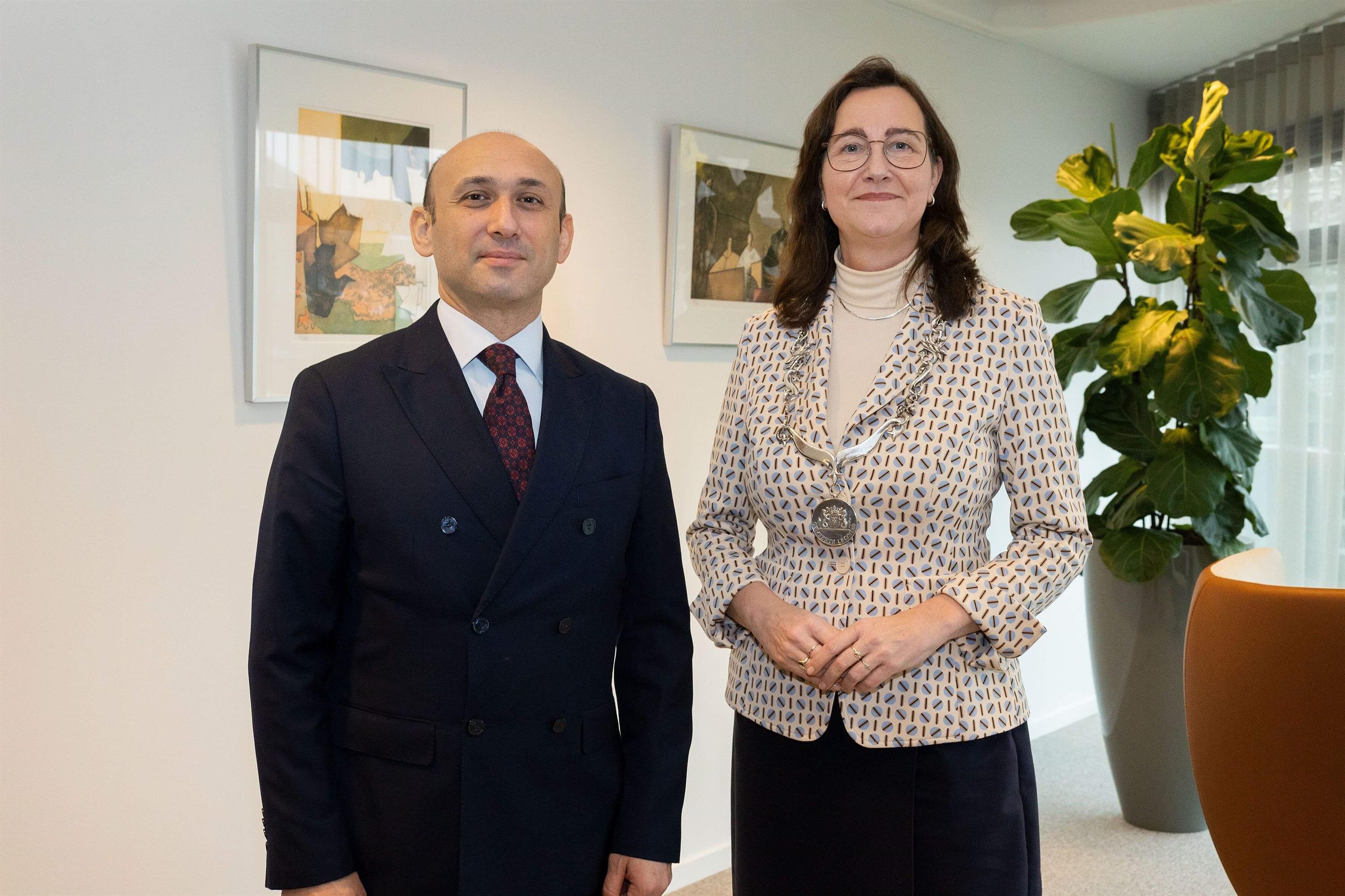 Bezoek ambassadeur van Azerbeidzjan