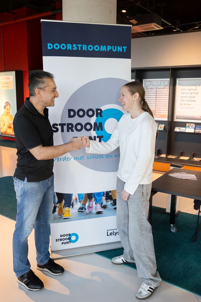 Jongeren van 18-27 die zoeken naar een opleiding of baan, kunnen terecht bij het Doorstroompunt