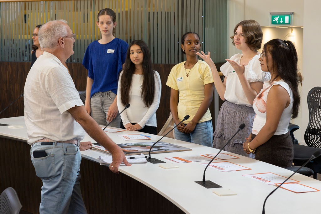 Studenten presenteren hun adviezen in het stadhuis van Lelystad