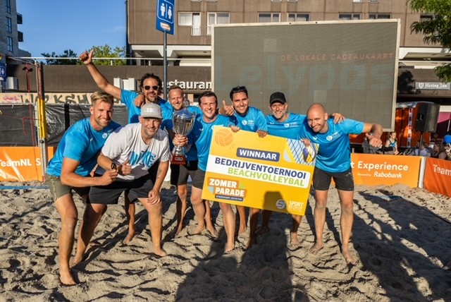 Winnaars beachvolleybal bedrijventoernooi