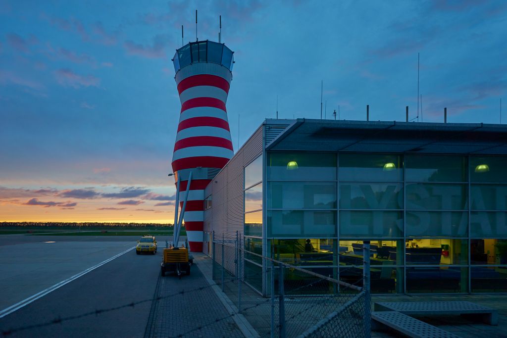 Luchthavengebouw op Lelystad Airport