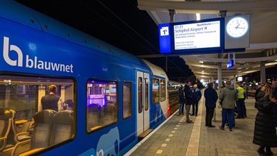 De nachttrein van Arriva tijdens de eerste rit